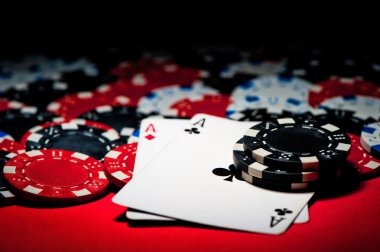 Capsa Banting hand rankings displayed on sp777 game table